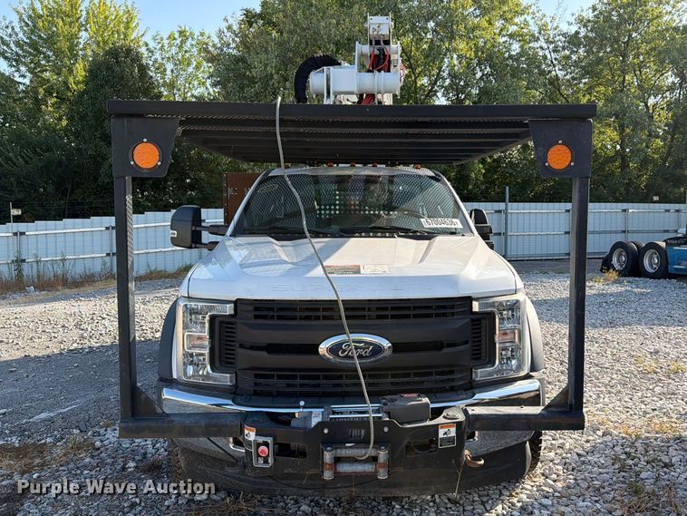 image for item YA4883 2018 Ford F550 Super Duty bucket truck