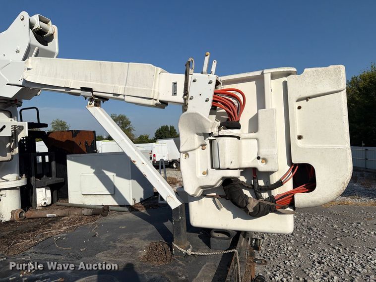 image for item YA4883 2018 Ford F550 Super Duty bucket truck