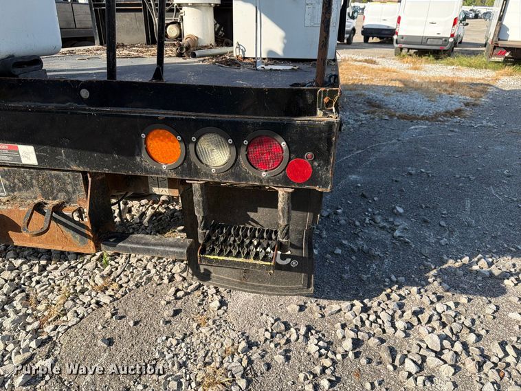 image for item YA4883 2018 Ford F550 Super Duty bucket truck