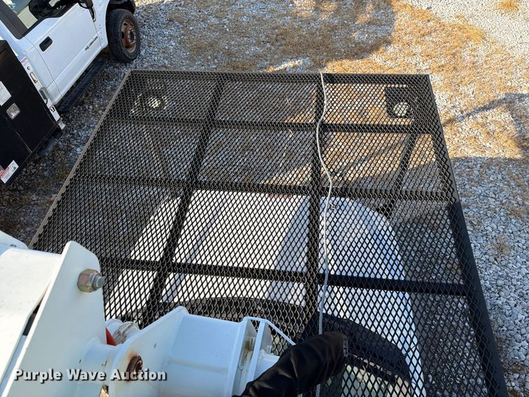 image for item YA4883 2018 Ford F550 Super Duty bucket truck