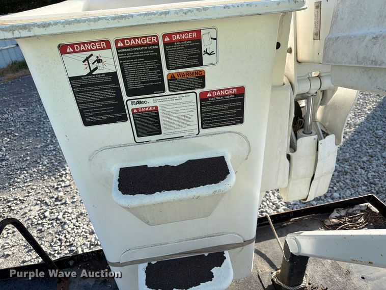 image for item YA4883 2018 Ford F550 Super Duty bucket truck