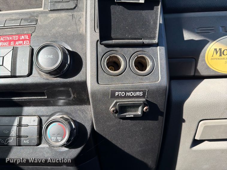 image for item YA4883 2018 Ford F550 Super Duty bucket truck