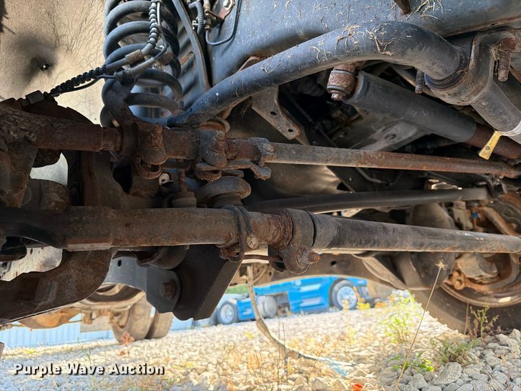 image for item YA4883 2018 Ford F550 Super Duty bucket truck