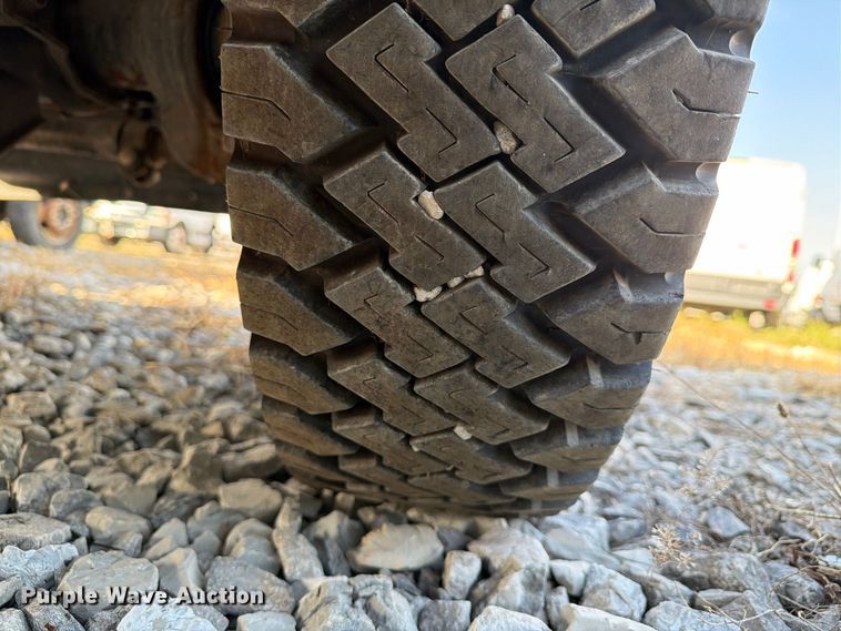 image for item YA4883 2018 Ford F550 Super Duty bucket truck