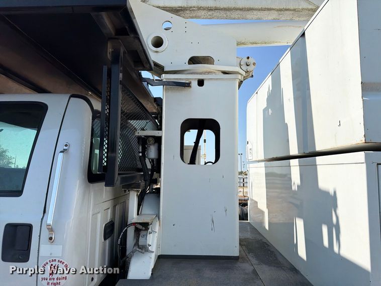 image for item YA4884 2015 Ford F750 Super Duty forestry bucket truck