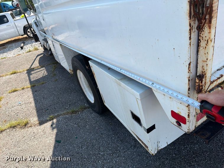 image for item YA4884 2015 Ford F750 Super Duty forestry bucket truck