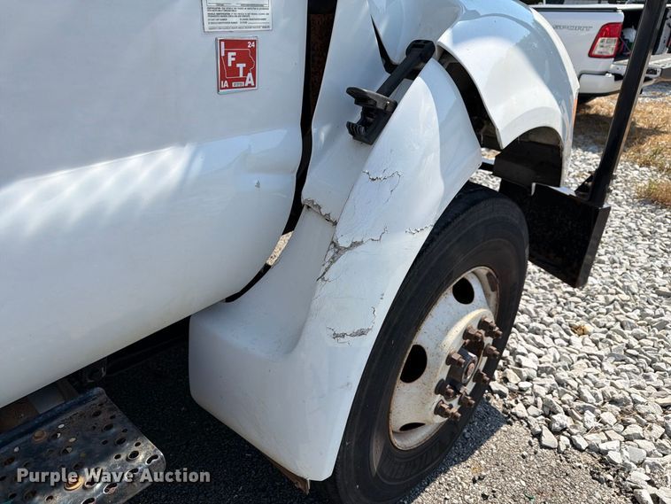 image for item YA4884 2015 Ford F750 Super Duty forestry bucket truck