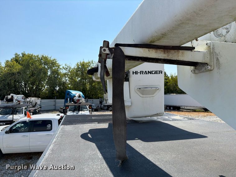 image for item YA4884 2015 Ford F750 Super Duty forestry bucket truck