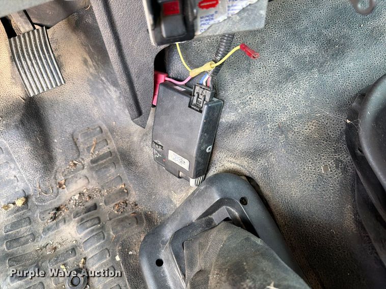 image for item YA4884 2015 Ford F750 Super Duty forestry bucket truck
