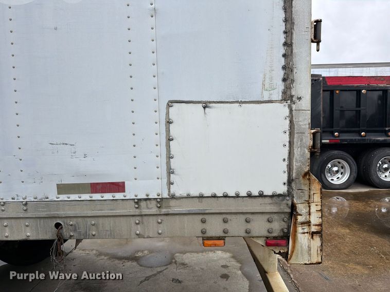 image for item YA5014 2000 Strick dry van trailer