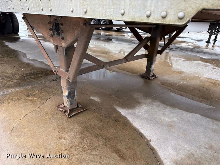 image for item YA5014 2000 Strick dry van trailer