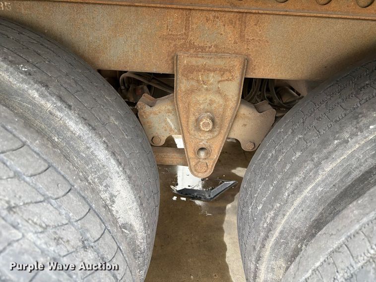 image for item YA5014 2000 Strick dry van trailer