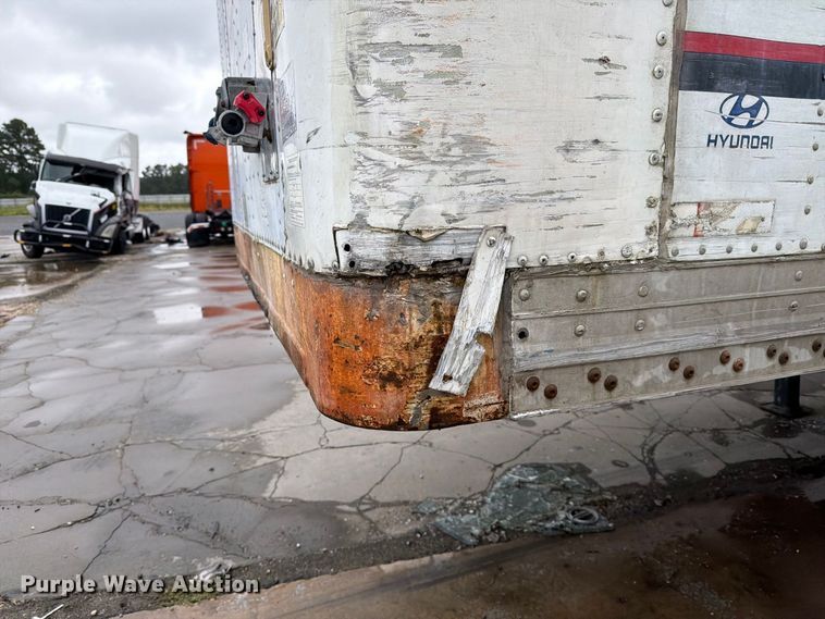 image for item YA5015 2001 Hyundai VI25301580SA dry van trailer