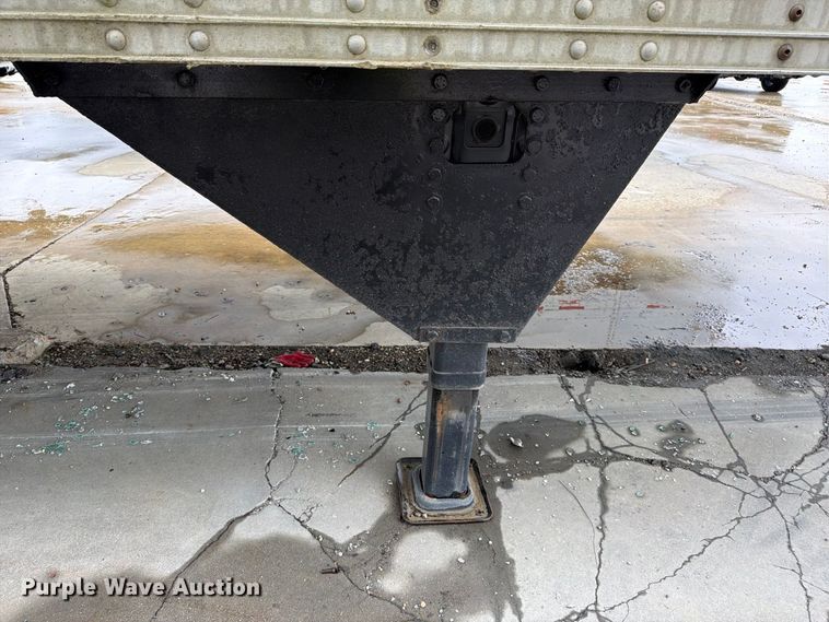 image for item YA5015 2001 Hyundai VI25301580SA dry van trailer