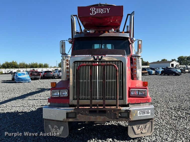 image for item YA5027 2006 Western Star 4900 crane truck