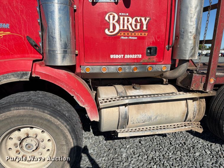 image for item YA5027 2006 Western Star 4900 crane truck