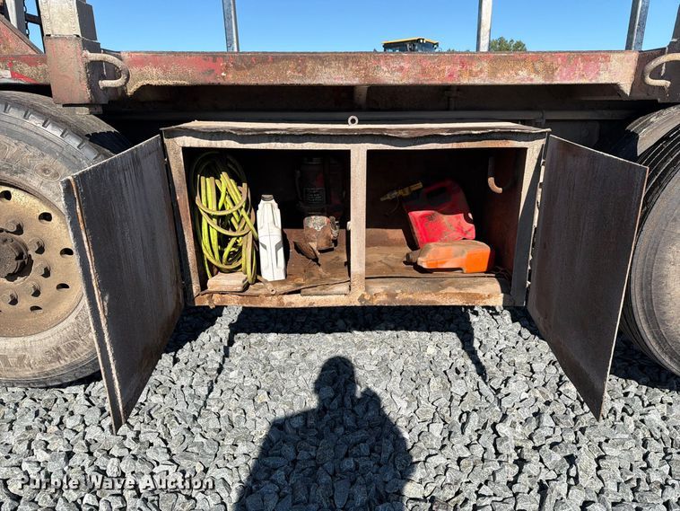image for item YA5027 2006 Western Star 4900 crane truck