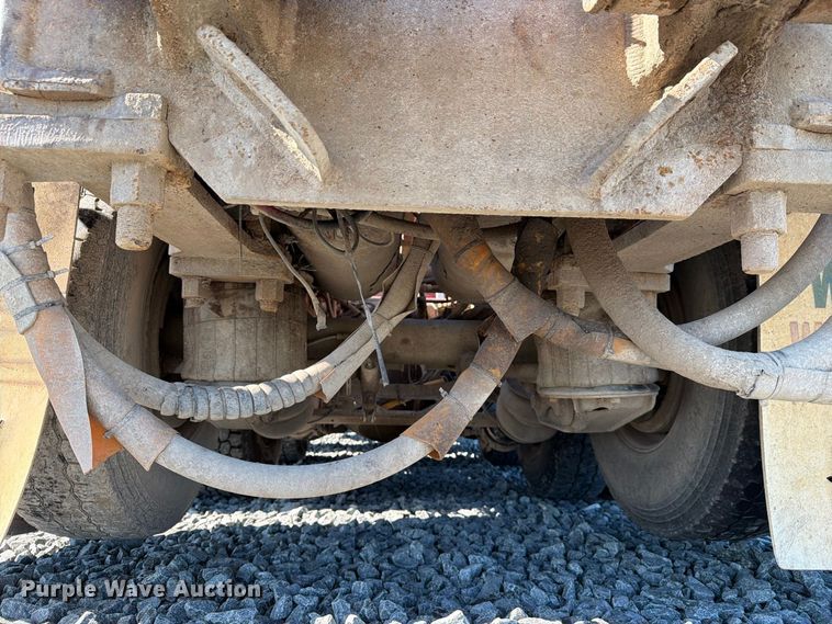 image for item YA5027 2006 Western Star 4900 crane truck