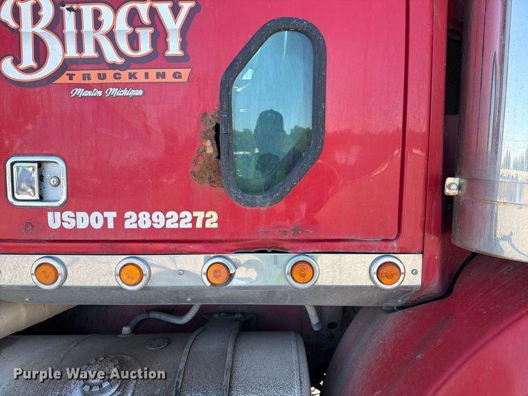image for item YA5027 2006 Western Star 4900 crane truck