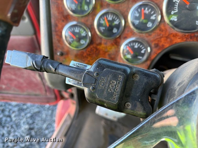 image for item YA5027 2006 Western Star 4900 crane truck
