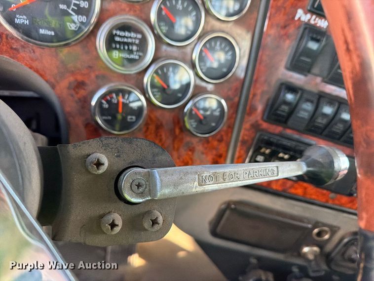 image for item YA5027 2006 Western Star 4900 crane truck