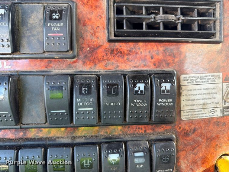 image for item YA5027 2006 Western Star 4900 crane truck