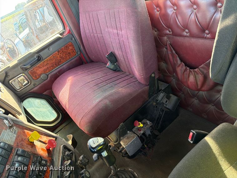 image for item YA5027 2006 Western Star 4900 crane truck