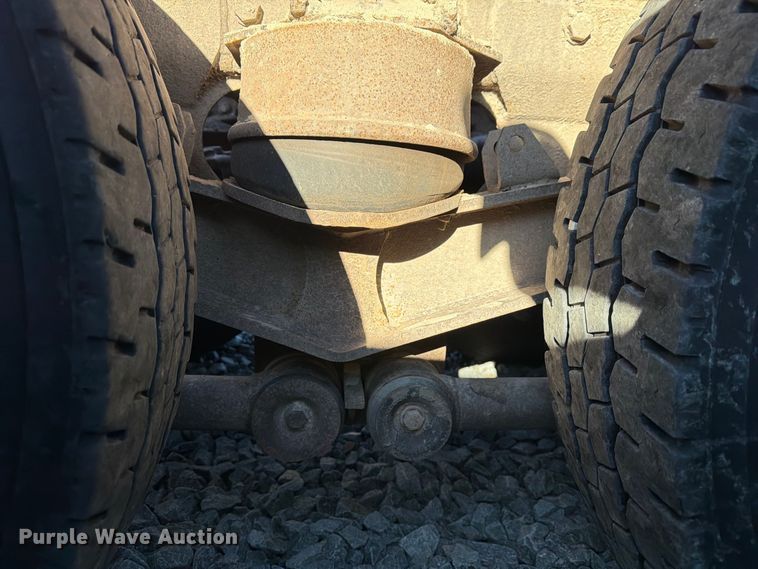image for item YA5027 2006 Western Star 4900 crane truck