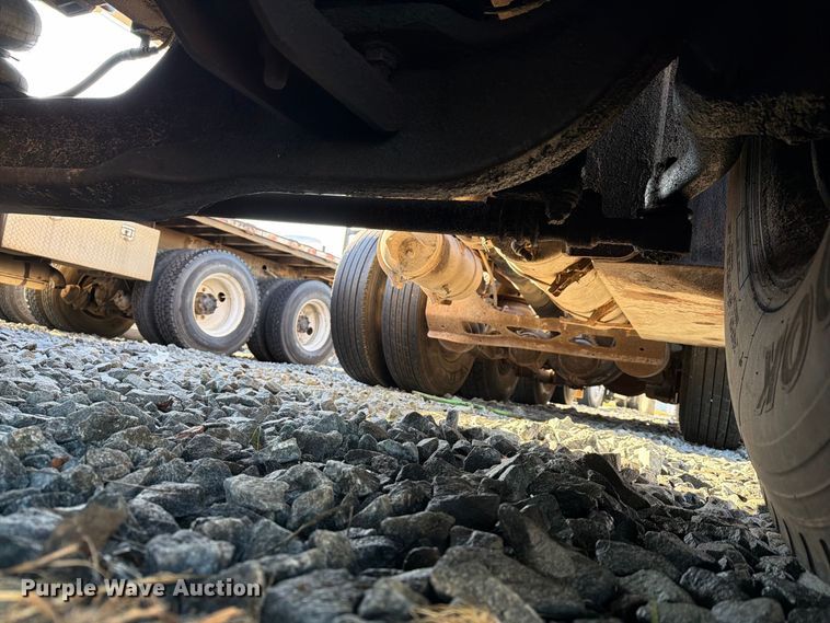 image for item YA5027 2006 Western Star 4900 crane truck