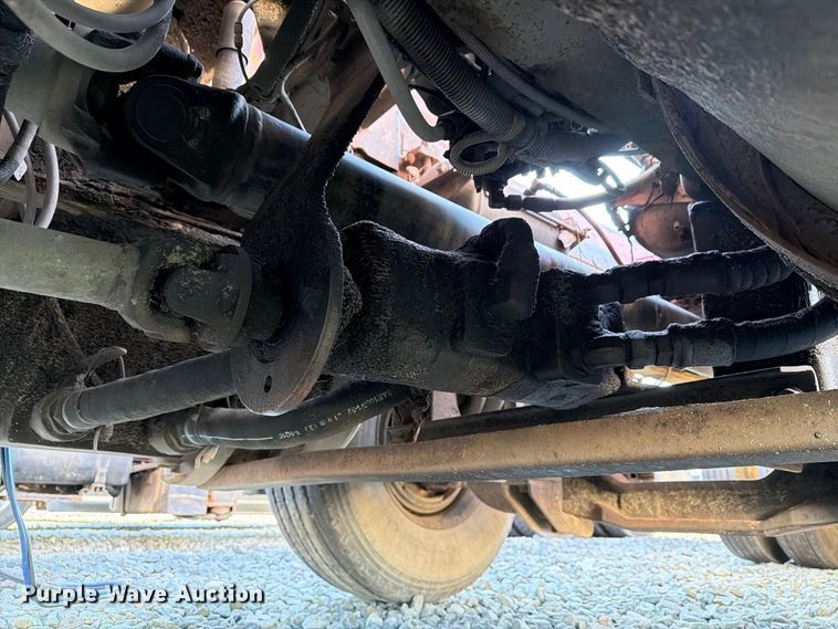 image for item YA5027 2006 Western Star 4900 crane truck