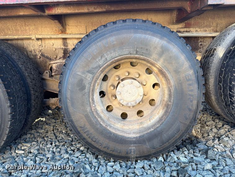 image for item YA5027 2006 Western Star 4900 crane truck