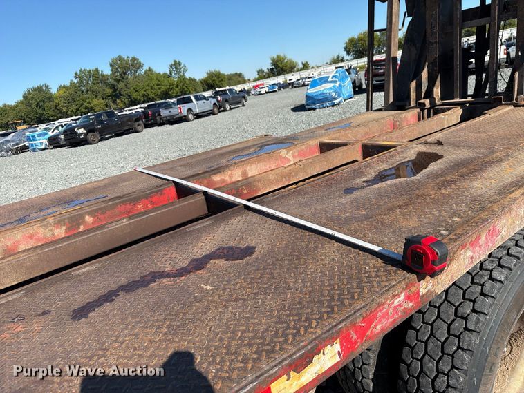 image for item YA5027 2006 Western Star 4900 crane truck