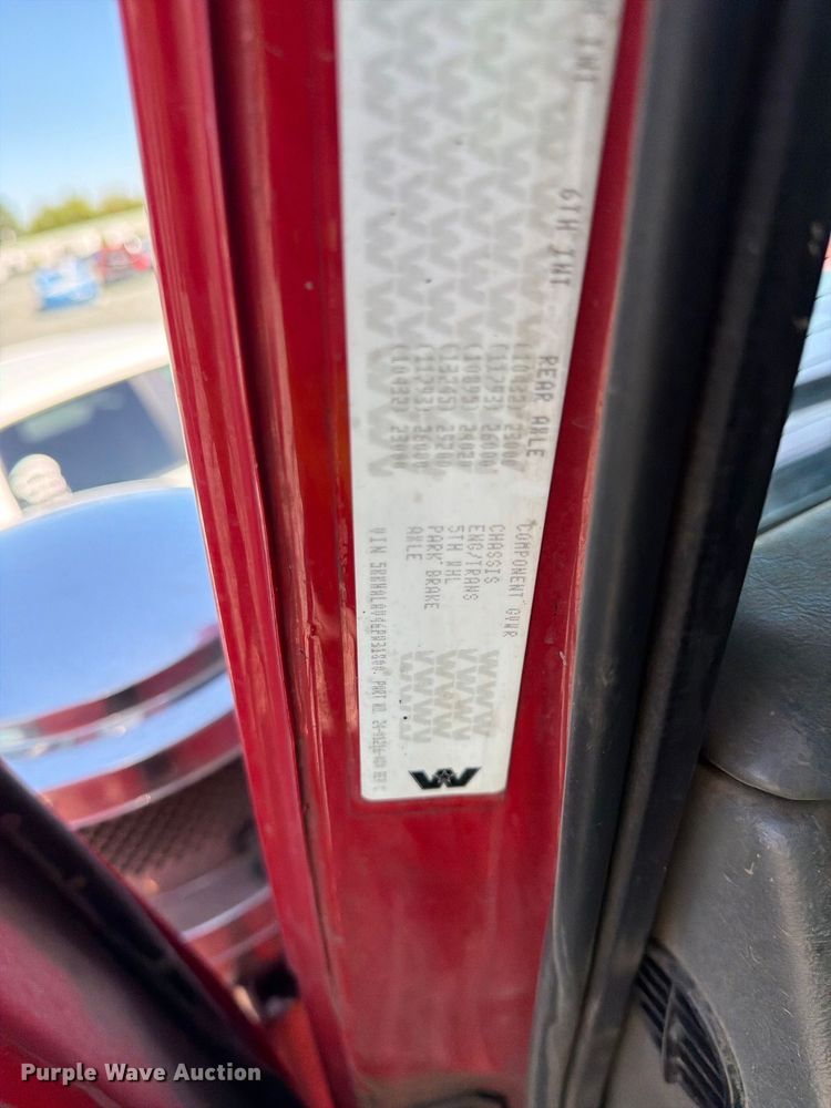 image for item YA5027 2006 Western Star 4900 crane truck