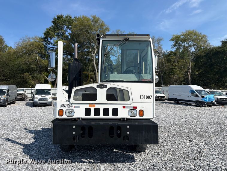 image for item YA5039 2020 Autocar Xspotter yard truck