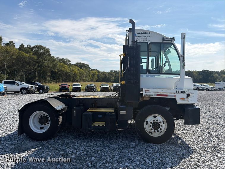 image for item YA5039 2020 Autocar Xspotter yard truck