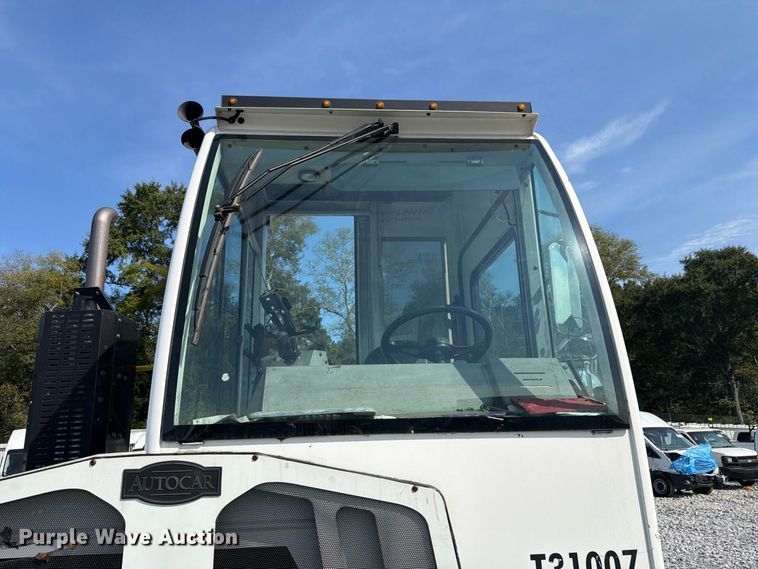 image for item YA5039 2020 Autocar Xspotter yard truck