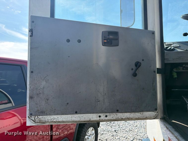 image for item YA5039 2020 Autocar Xspotter yard truck