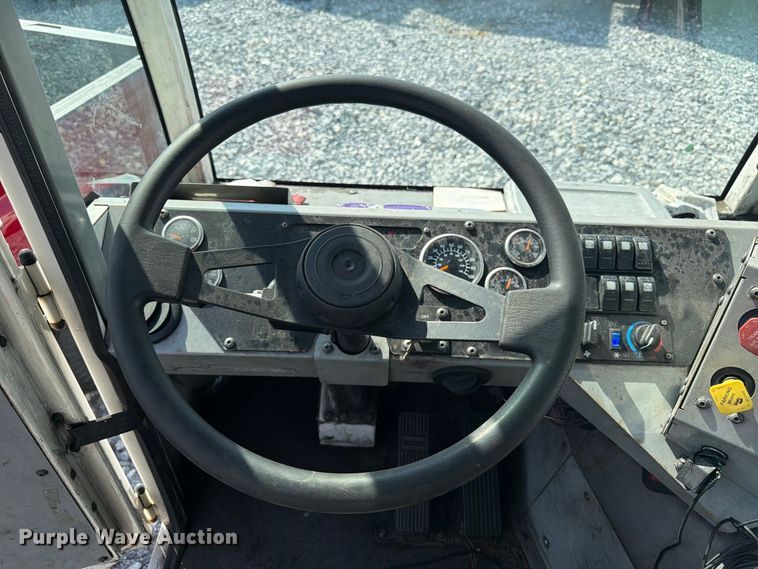 image for item YA5039 2020 Autocar Xspotter yard truck
