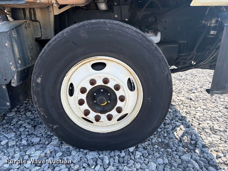 image for item YA5039 2020 Autocar Xspotter yard truck