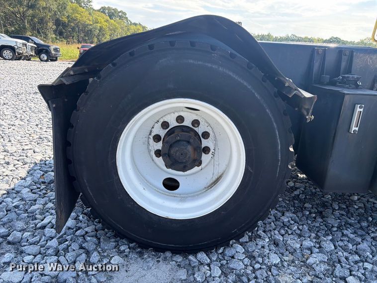 image for item YA5039 2020 Autocar Xspotter yard truck