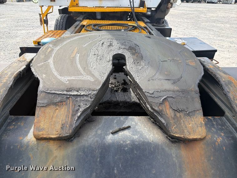 image for item YA5041 2004 Capacity Pro Spotter yard truck