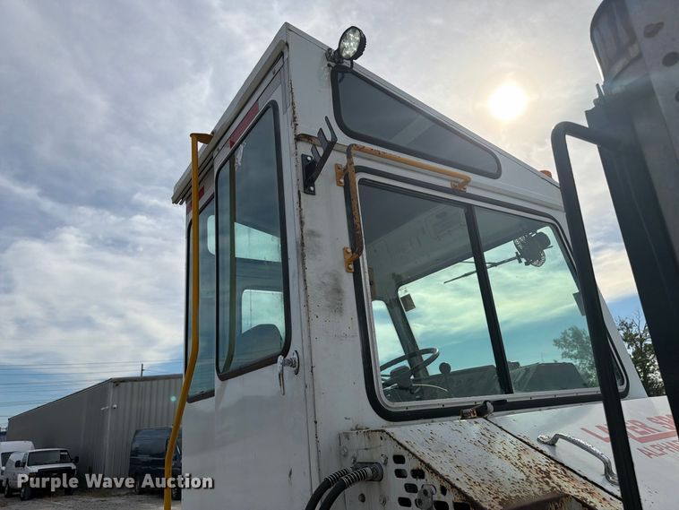 image for item YA5041 2004 Capacity Pro Spotter yard truck