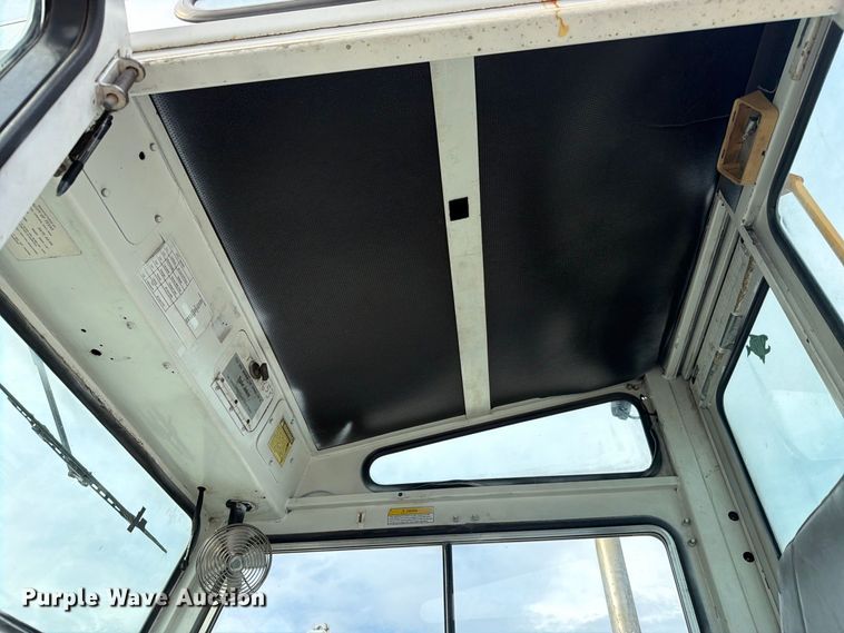 image for item YA5041 2004 Capacity Pro Spotter yard truck