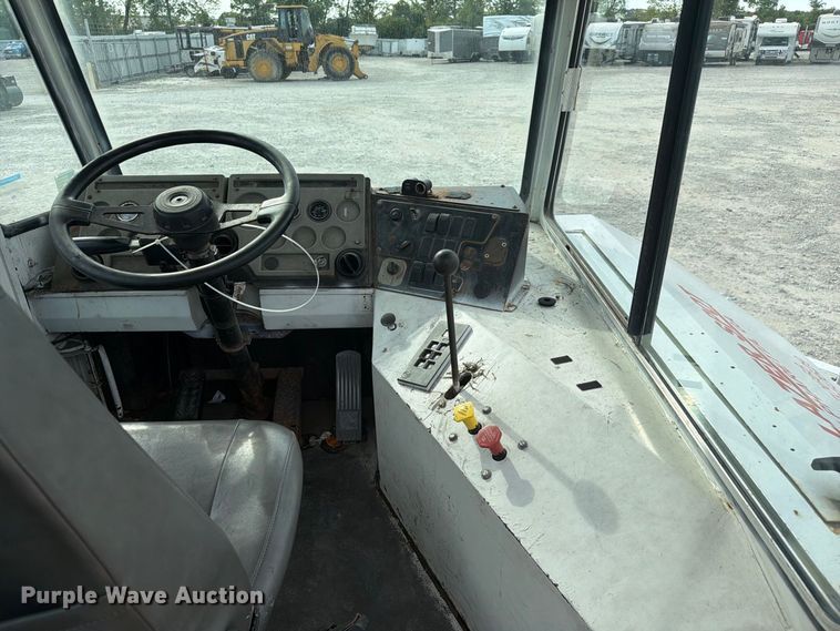 image for item YA5041 2004 Capacity Pro Spotter yard truck