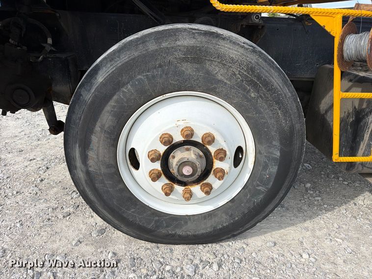 image for item YA5041 2004 Capacity Pro Spotter yard truck
