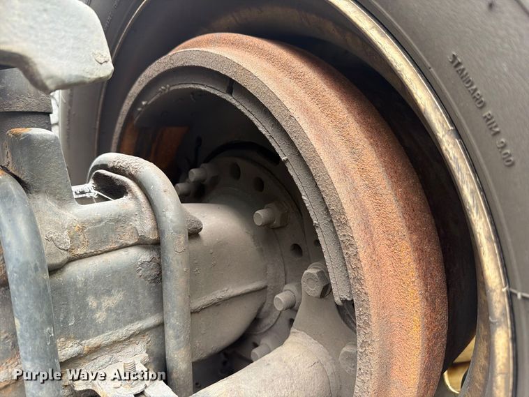 image for item YA5050 2019 Freightliner Cascadia semi truck