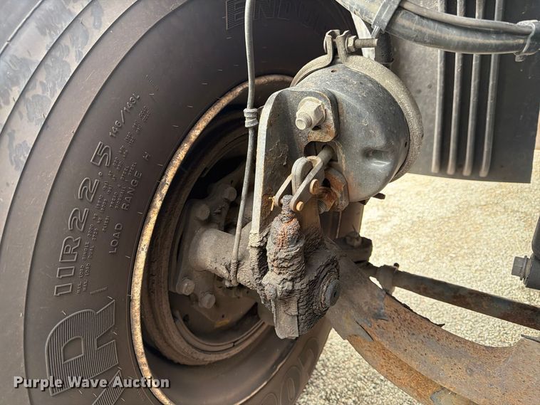 image for item YA5050 2019 Freightliner Cascadia semi truck
