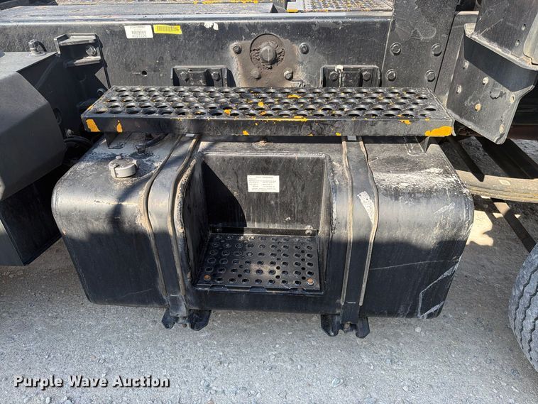 image for item YA5055 2018 Kalmar Ottawa T2 yard truck