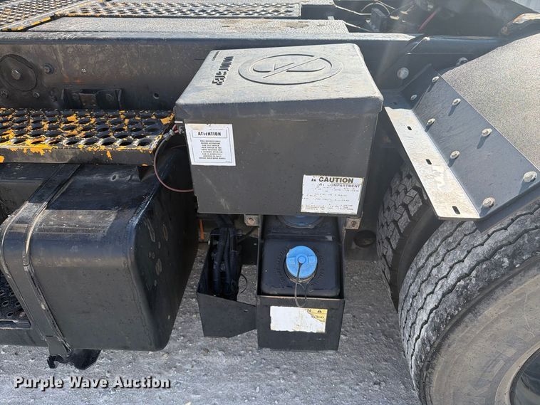 image for item YA5055 2018 Kalmar Ottawa T2 yard truck