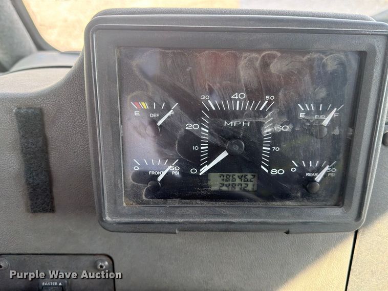 image for item YA5055 2018 Kalmar Ottawa T2 yard truck